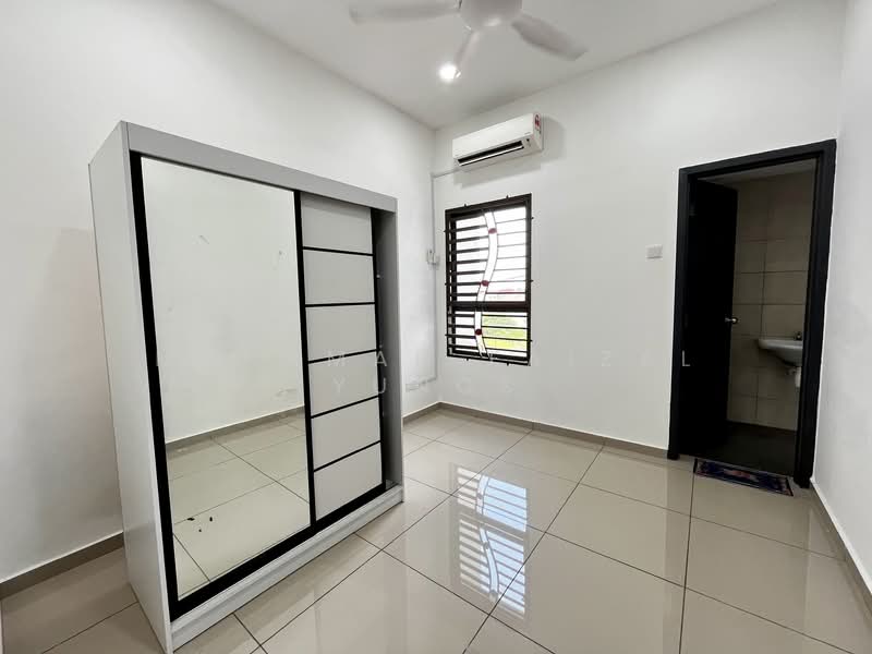 2-storey Terraced House for Rent in Mahkota Hills (Lenggeng) - Muhamad Faizal Yunos - Bedroom - PropertyGuru.com.my