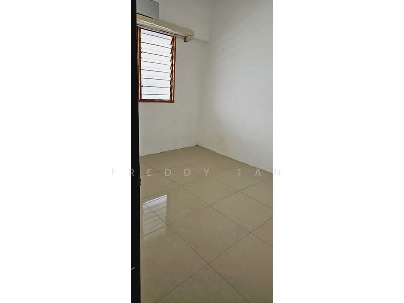 Untuk Dijual - Lucky Garden