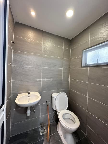 Bandar Menjalara untuk Untuk Dijual - RM 700,000, Mac 2026 - Bathroom - PropertyGuru.com.my