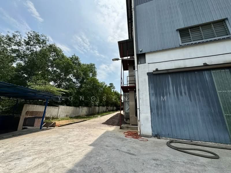 Detached Factory for Sale in Kampung Baru Subang (Sungai Buloh) - Yongsen Lim - Exterior - PropertyGuru.com.my
