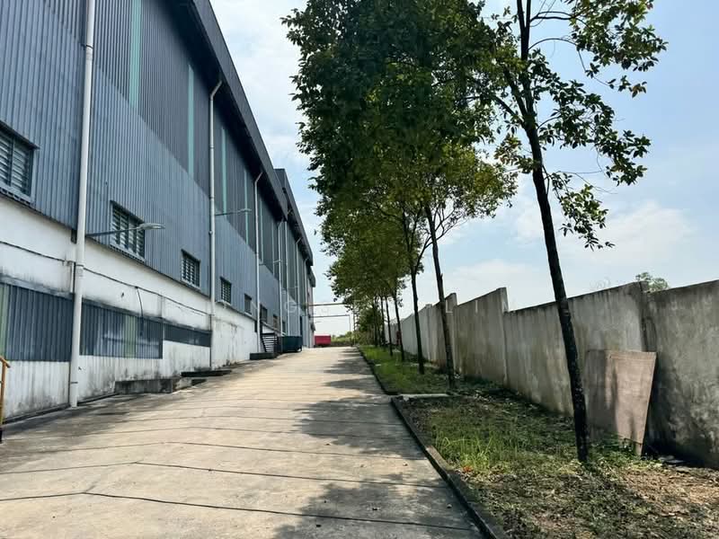 Detached Factory for Sale in Kampung Baru Subang (Sungai Buloh) - Yongsen Lim - Exterior - PropertyGuru.com.my