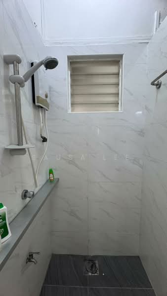 Taman Pulai Utama untuk Untuk Disewa - RM 800 /bulan, Mac 2026 - Bathroom - PropertyGuru.com.my