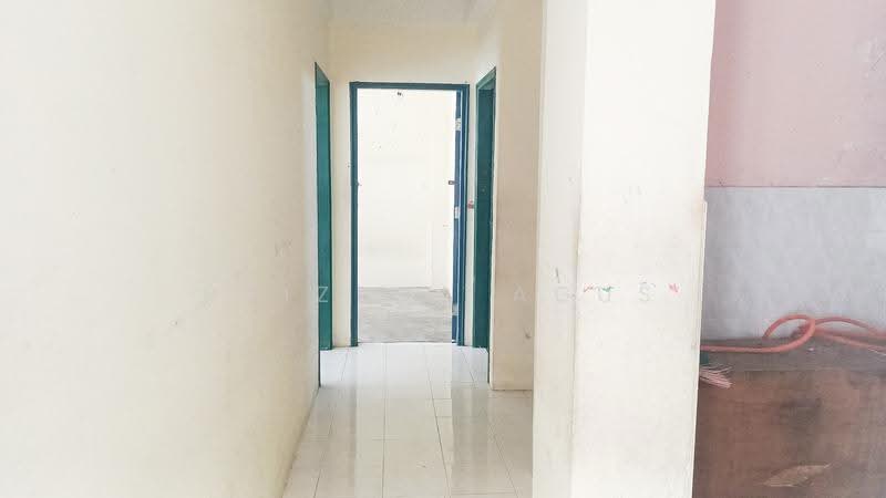 Apartment for Sale at Pangsapuri Permint Harmoni - Baizura Agus - Corridor - PropertyGuru.com.my