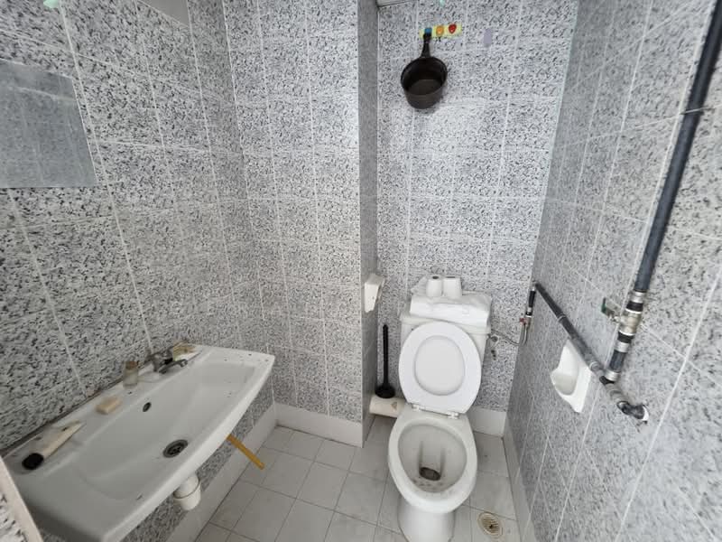BJ Court Apartment untuk Untuk Dijual - RM 280,000, Mac 2026 - Bathroom - PropertyGuru.com.my