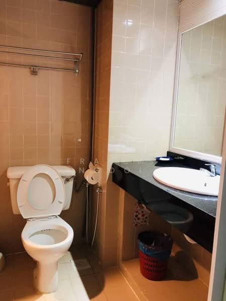 Apartment for Sale at Bayu Emas Apartments - Francis Ngooi - Bathroom - PropertyGuru.com.my