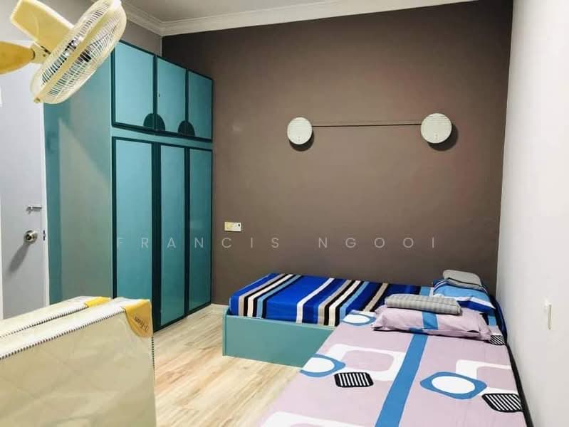 Apartment for Sale at Bayu Emas Apartments - Francis Ngooi - Bedroom - PropertyGuru.com.my