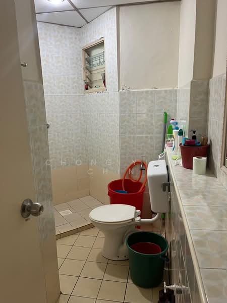 Condominium for Sale at Menara Menjalara - Chong Yien Chin - Bathroom - PropertyGuru.com.my