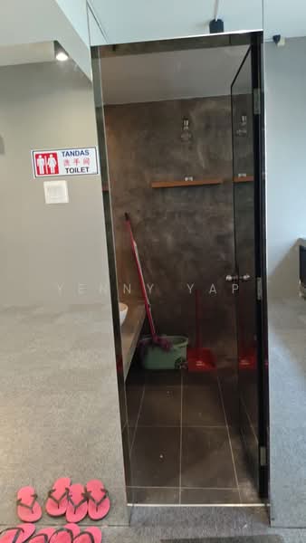 Shop / Office for Rent in Bandar Baru Sungai Buloh (Sungai Buloh) - Yenny Yap - Bathroom - PropertyGuru.com.my