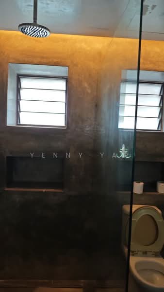 Shop / Office for Rent in Bandar Baru Sungai Buloh (Sungai Buloh) - Yenny Yap - Bathroom - PropertyGuru.com.my
