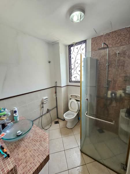 2.5-storey Terraced House for Sale in Puchong (Selangor) - Leo Koh - Bathroom - PropertyGuru.com.my