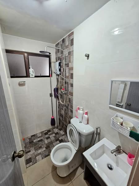 2.5-storey Terraced House for Sale in Puchong (Selangor) - Leo Koh - Bathroom - PropertyGuru.com.my