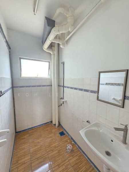 Kenanga Apartments untuk Untuk Dijual - RM 380,000, Mac 2026 - Bathroom - PropertyGuru.com.my