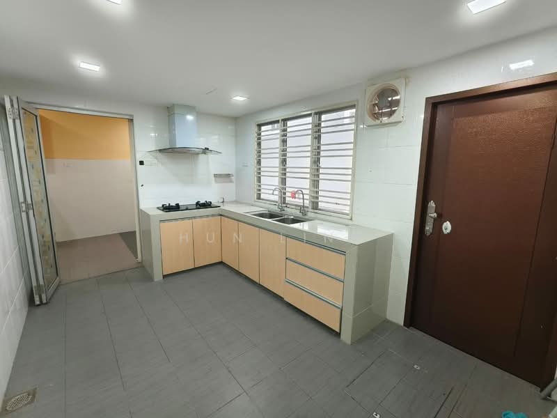 Terraced House for Sale in Puchong (Selangor) - Hun Ling - Kitchen - PropertyGuru.com.my