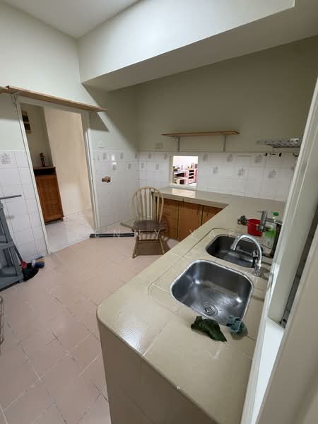 Apartment for Rent at Prima Saujana - Yenny Yap - Kitchen - PropertyGuru.com.my