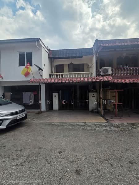 Kampung Lindungan PJS 8 untuk Untuk Dijual - RM 390,000, Mac 2026 - Exterior - PropertyGuru.com.my