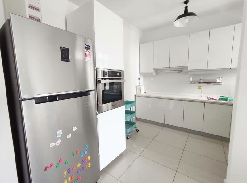 Apartment for Sale at Austin Suites (Permata Austin) - Jovel Lim - Kitchen - PropertyGuru.com.my