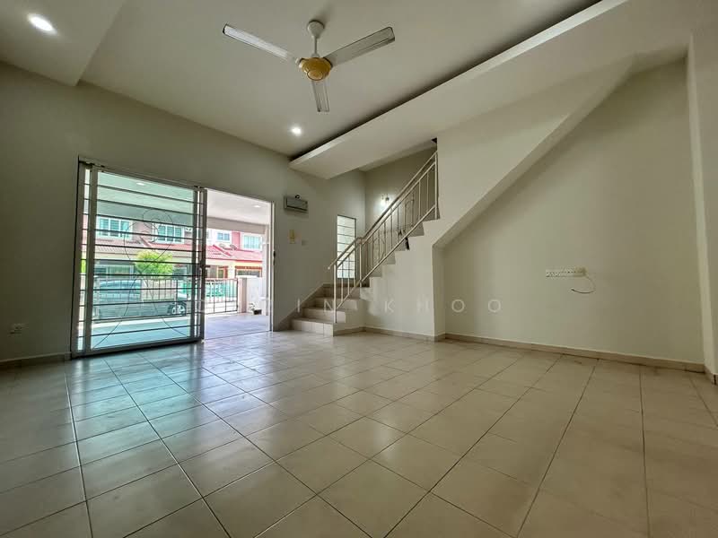 Bandar Seri Botani untuk Untuk Dijual - RM 338,000, Mac 2026 - Living Room - PropertyGuru.com.my