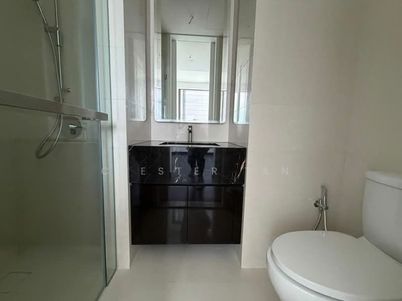 Service Residence for Sale at Pavilion Damansara Heights - Chester Tan - Bathroom - PropertyGuru.com.my