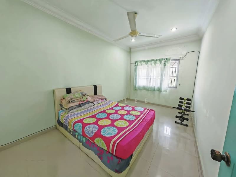 2-storey Terraced House for Sale in Kampung Pendamar (Klang) - Tom Lee - Bedroom - PropertyGuru.com.my