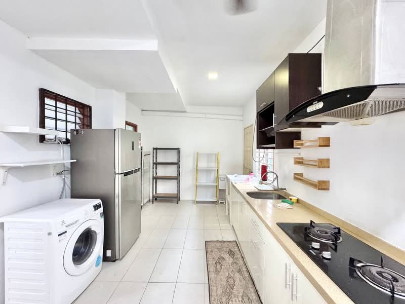 Bandar Saujana Putra untuk Untuk Dijual - RM 425,000, Mac 2026 - Kitchen - PropertyGuru.com.my