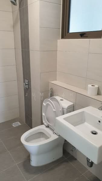 LakeView Residency untuk Untuk Disewa - RM 1,900 /bulan, Mac 2026 - Bathroom - PropertyGuru.com.my