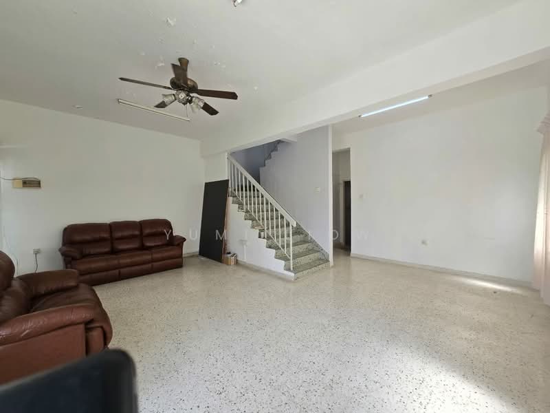 Taman Sentosa untuk Untuk Disewa - RM 3,400 /bulan, Mac 2026 - Living Room - PropertyGuru.com.my