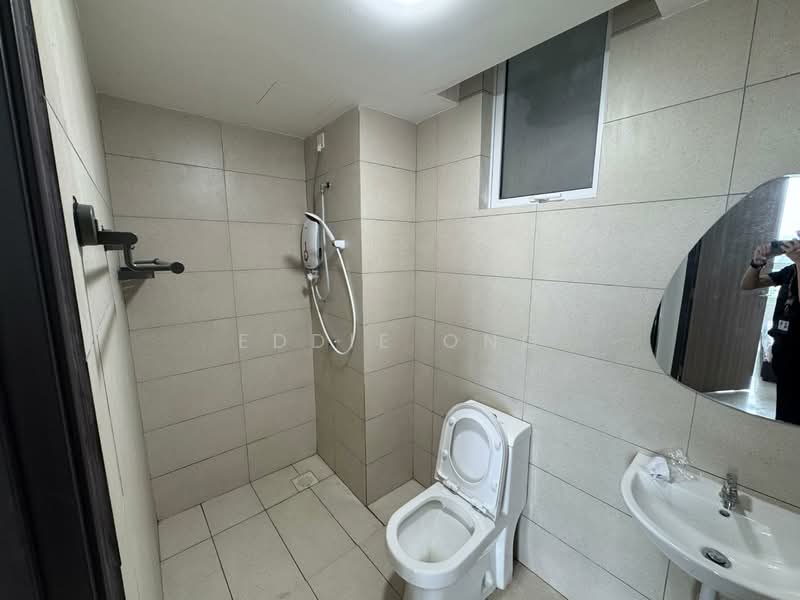 Service Residence for Rent at Vista Tiara (MBW Bay) - Eddie Ong - Bathroom - PropertyGuru.com.my