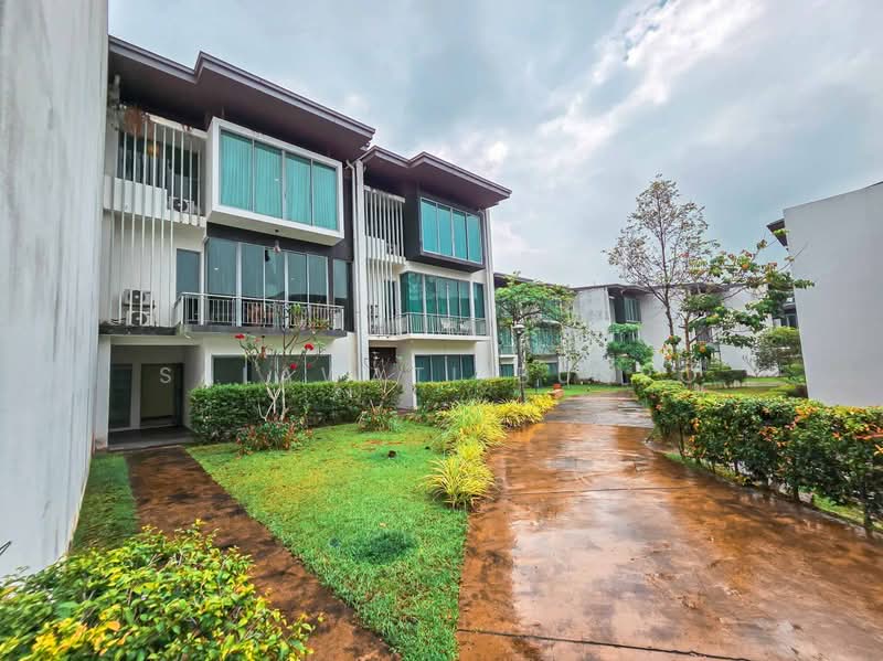 3-storey Terraced House for Sale in Cyberjaya (Selangor) - Salawati Busro - Exterior - PropertyGuru.com.my