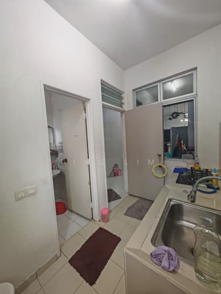 1-storey Terraced House for Sale in Setia Eco Gardens (Gelang Patah) - LING LIM - Kitchen - PropertyGuru.com.my