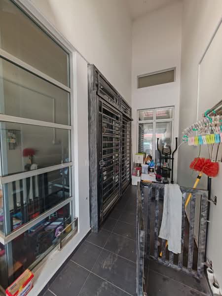 1-storey Terraced House for Sale in Setia Eco Gardens (Gelang Patah) - LING LIM - Corridor - PropertyGuru.com.my