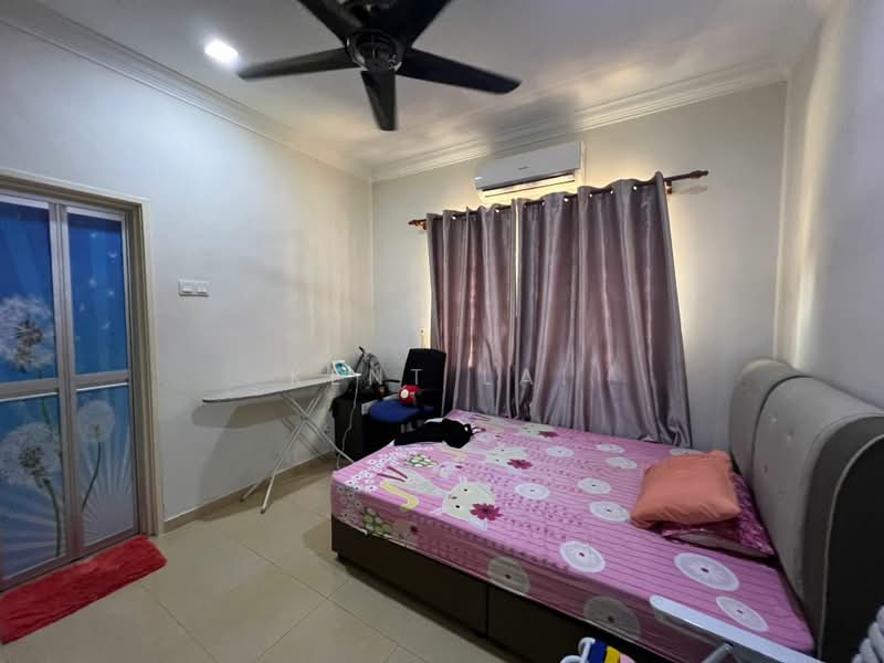 2-storey Terraced House for Sale in Bandar Kinrara Seksyen 6 (Bandar Kinrara) - Kent Lai - Bedroom - PropertyGuru.com.my