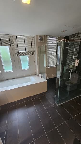 Semi-Detached House for Sale in Taman Tasik Prima (Puchong) - Kho Chng Guan - Bathroom - PropertyGuru.com.my