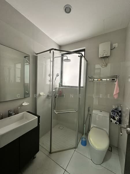 Condominium for Sale at Bay Point @ Country Garden Danga Bay - Christine Lee - Bathroom - PropertyGuru.com.my