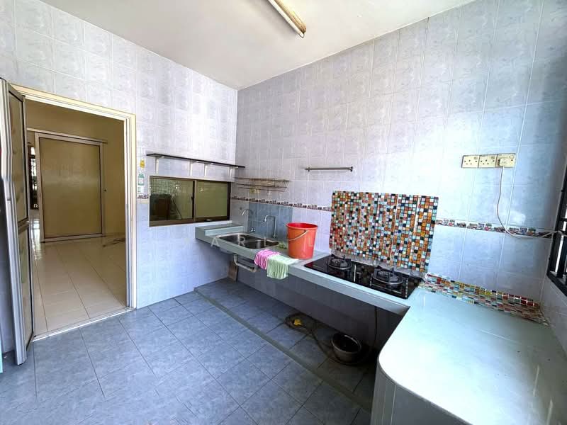 1-storey Terraced House for Sale in Taman Puteri Wangsa (Ulu Tiram) - Karl Lim - Kitchen - PropertyGuru.com.my