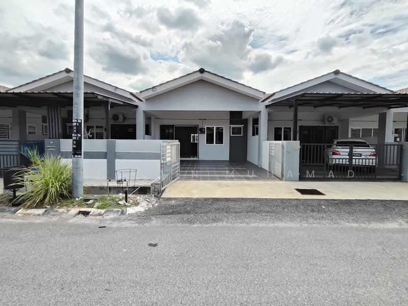 1-storey Terraced House for Rent in Sitiawan (Perak) - Muinuddin Muhamad - Exterior - PropertyGuru.com.my
