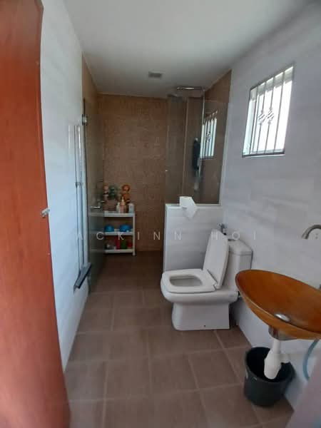2-storey Terraced House for Sale in Bandar Bukit Tinggi (Klang) - Zackinn Hoi - Bathroom - PropertyGuru.com.my