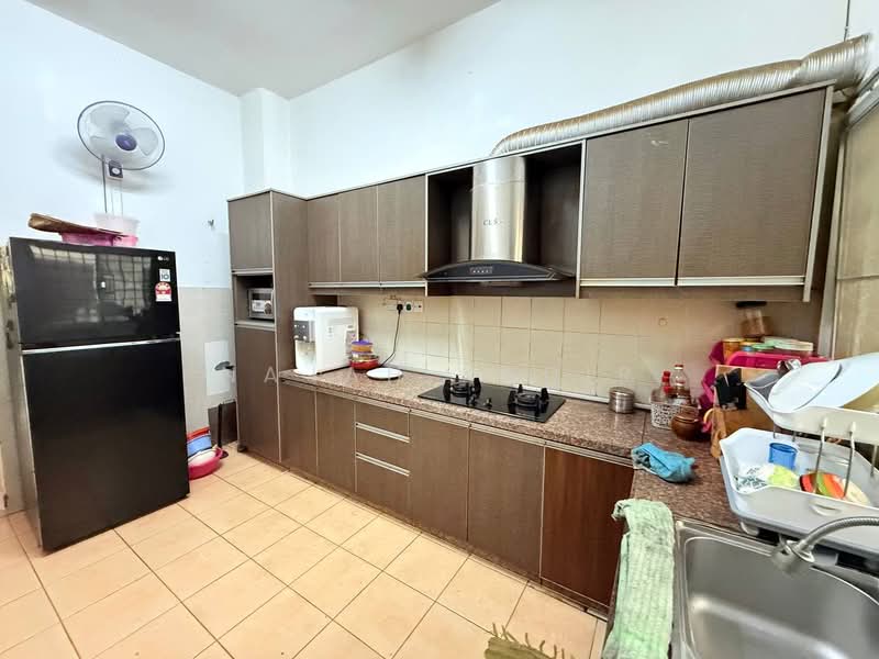 2-storey Terraced House for Sale in Puchong (Selangor) - Najah Kadir - Kitchen - PropertyGuru.com.my