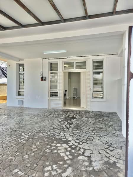 Cluster House for Sale in Tanjung Dua Belas (Jenjarom) - Hawa Ibrahim - Exterior - PropertyGuru.com.my