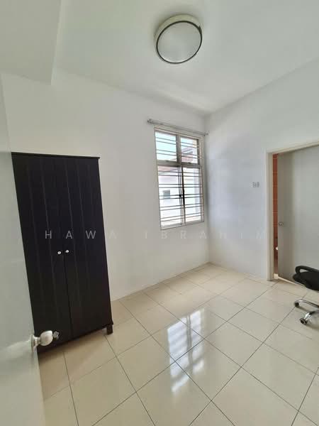 Cluster House for Sale in Tanjung Dua Belas (Jenjarom) - Hawa Ibrahim - Bedroom - PropertyGuru.com.my