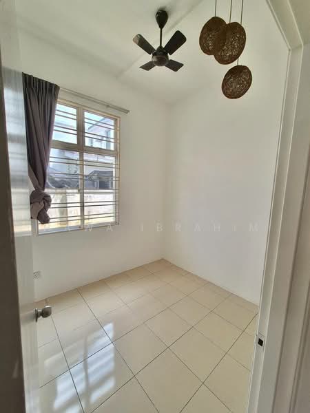 Cluster House for Sale in Tanjung Dua Belas (Jenjarom) - Hawa Ibrahim - Bedroom - PropertyGuru.com.my