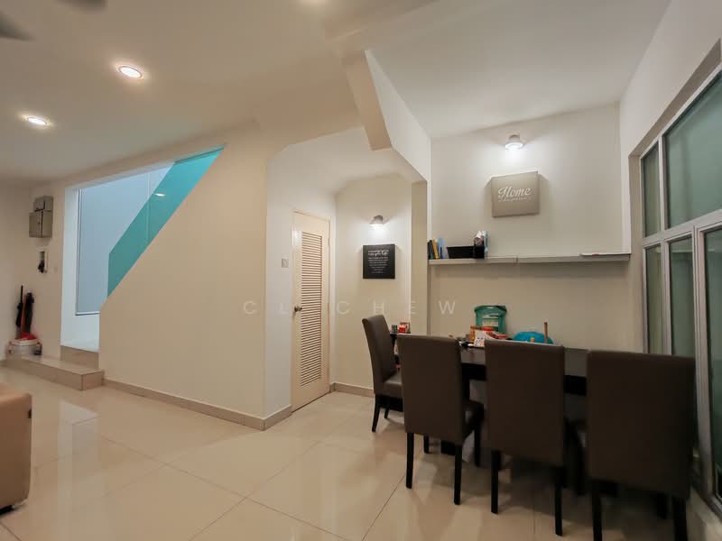 2-storey Terraced House for Sale in Bandar Putra Permai (Seri Kembangan) - CL Chew - PropertyGuru.com.my