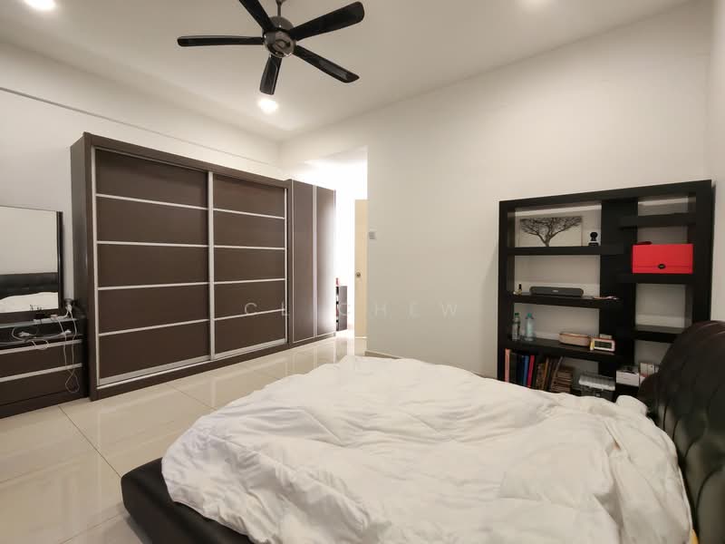 2-storey Terraced House for Sale in Bandar Putra Permai (Seri Kembangan) - CL Chew - Bedroom - PropertyGuru.com.my