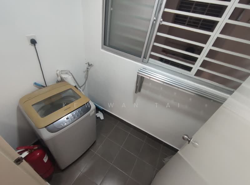 Servis Apartment untuk Disewa di Savanna Executive Suite @ Southville City - Kew Wan Tai - Bathroom - PropertyGuru.com.my