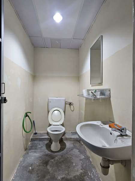 Cheras Jaya Industrial Park untuk Untuk Disewa - RM 35,000 /bulan, Mac 2026 - Bathroom - PropertyGuru.com.my
