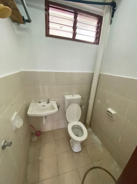 Rumah Pangsa Sri Orkid untuk Untuk Disewa - RM 1,000 /bulan, Mac 2026 - Bathroom - PropertyGuru.com.my