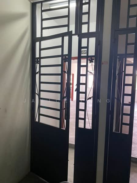 Rumah Pangsa Sri Orkid untuk Untuk Disewa - RM 1,000 /bulan, Mac 2026 - Entrance - PropertyGuru.com.my