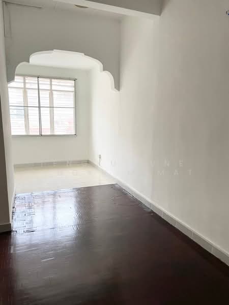2-storey Terraced House for Sale in Taman TAR (Tun Abdul Razak) (Ampang) - Tengku June Tengku Mamat - Interior - PropertyGuru.com.my