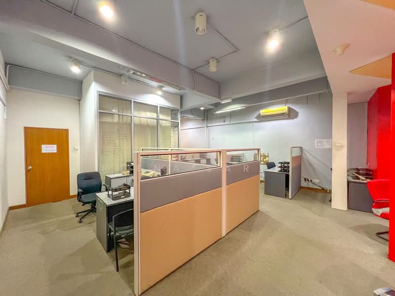 3 Storey Shoplot Ofiice Sekysen 13 Shah Alam untuk Untuk Dijual - RM 5,050,000, Mac 2026 - PropertyGuru.com.my