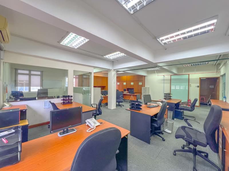 3 Storey Shoplot Ofiice Sekysen 13 Shah Alam untuk Untuk Dijual - RM 5,050,000, Mac 2026 - PropertyGuru.com.my