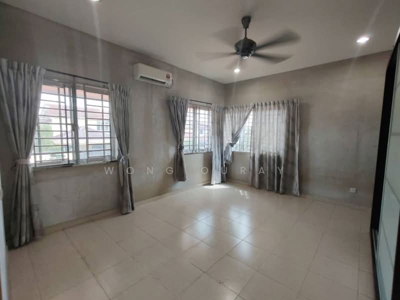 2-storey Terraced House for Sale in Taman Skudai Baru (Skudai) - Wong Ouray - Bedroom - PropertyGuru.com.my